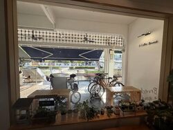 Frankel Estate (D15), Retail #587554071